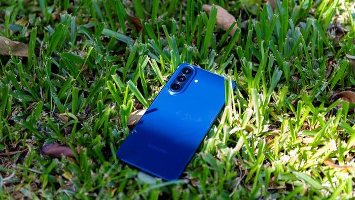 Menor preço histórico: Galaxy A57 despenca para R$ 1.622 na Amazon